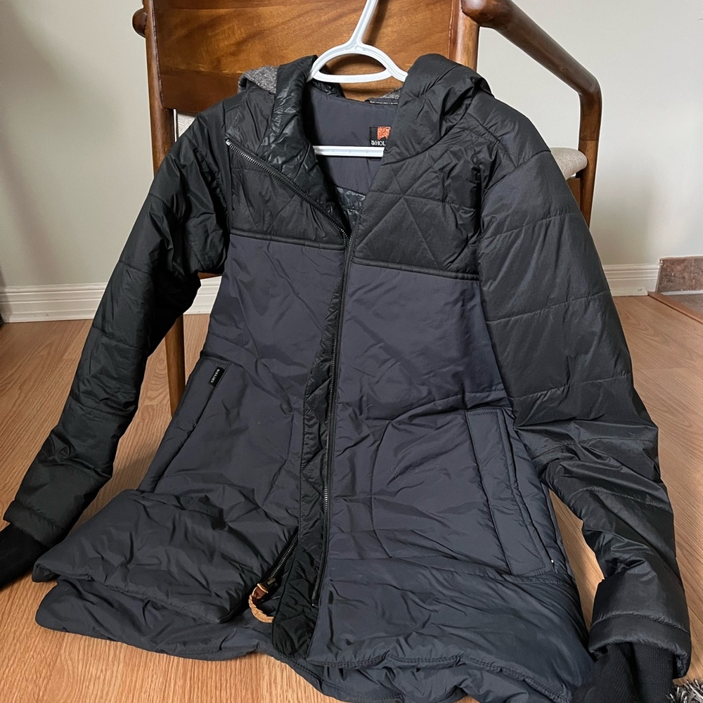 Black Holden winter jacket. Like new.